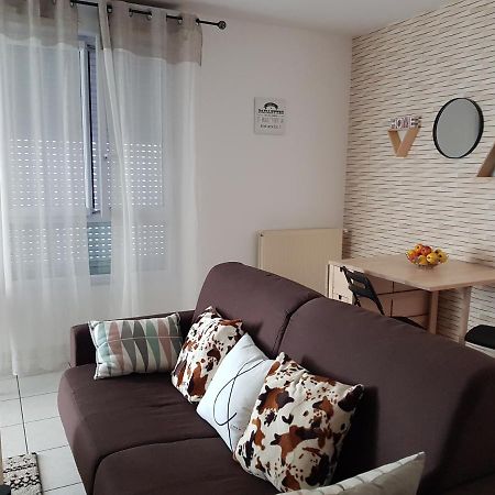 Le Pompidou T2 pour 2 à 4 pers avec parking privé&balcon Place Ney Angers Esterno foto