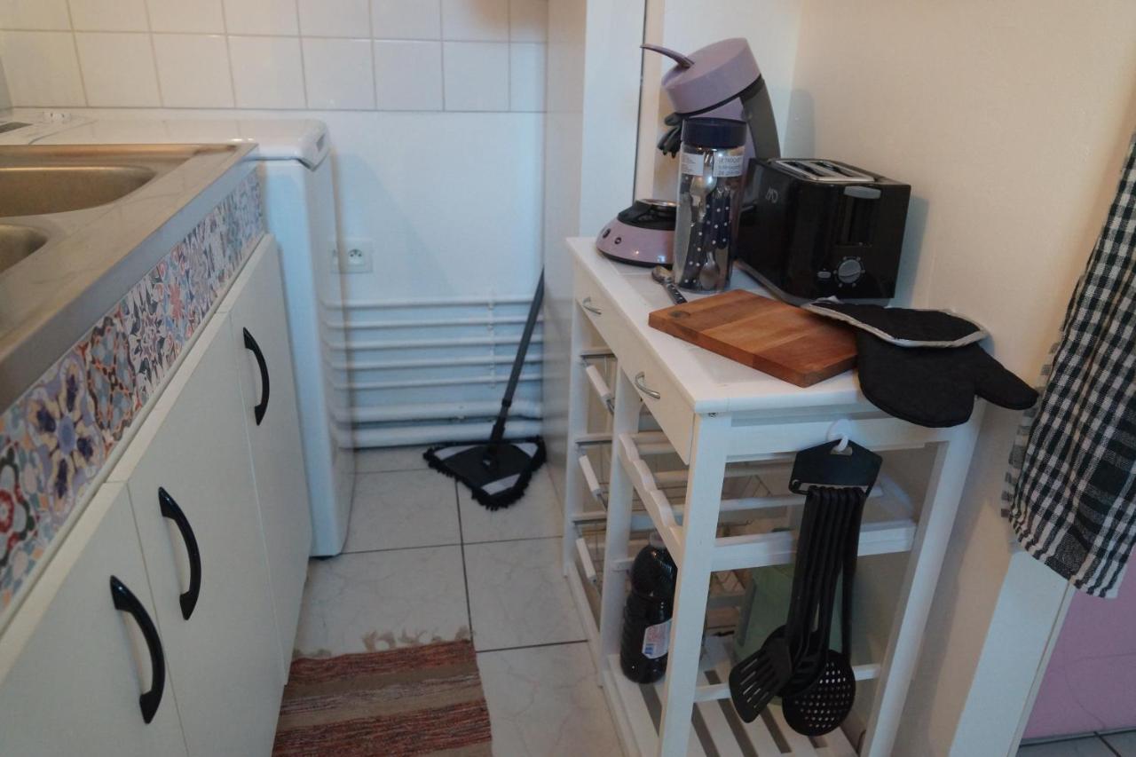 Le Pompidou T2 pour 2 à 4 pers avec parking privé&balcon Place Ney Angers Esterno foto