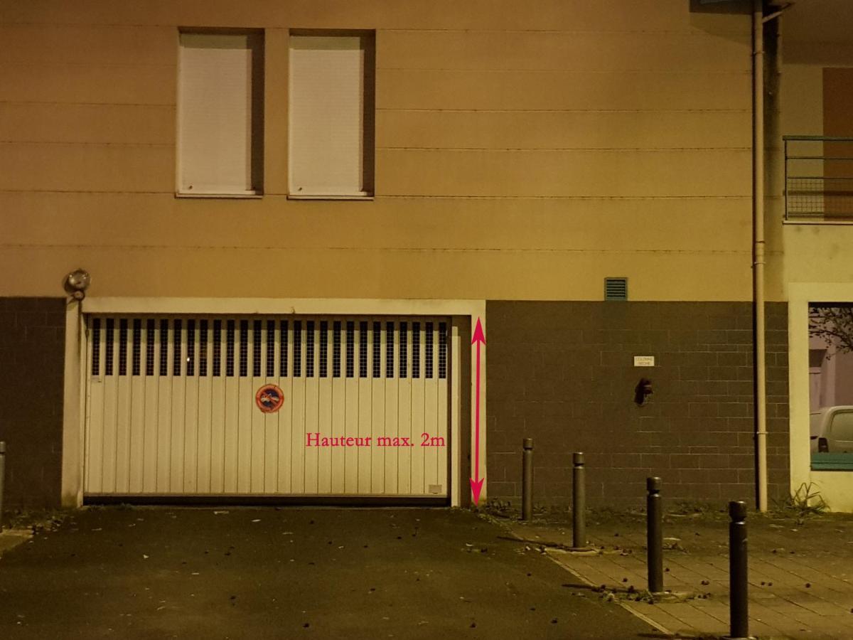 Le Pompidou T2 pour 2 à 4 pers avec parking privé&balcon Place Ney Angers Esterno foto