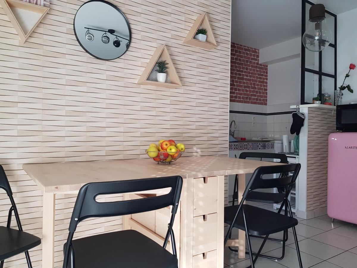 Le Pompidou T2 pour 2 à 4 pers avec parking privé&balcon Place Ney Angers Esterno foto